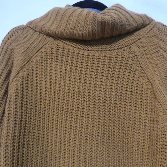 CHARLOTTE RUSSE | small | Knit Orange Turtleneck Sweater - Picture 4 of 14